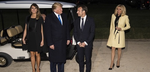 Americký prezident Donald Trump (vlevo) přivítal ve Washingtonově rezidenci francouzskou hlavu státu Emmanuela Macrona.