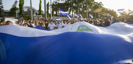 Desetitisíce obyvatel Nikaragui vyrazily do ulic.