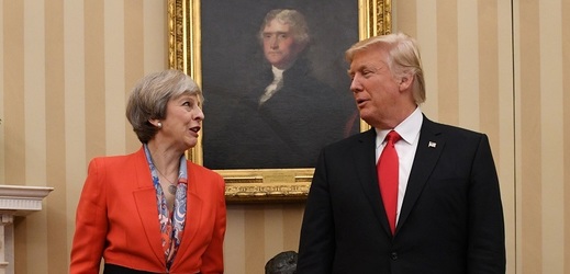 Americký prezident Donald Trump se setká s britskou premiérkou Theresou Mayovou.
