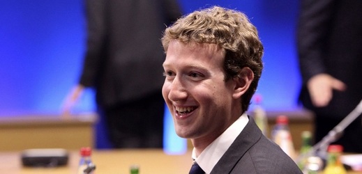 Podvodníci se vydávají za Marka Zuckerberga.