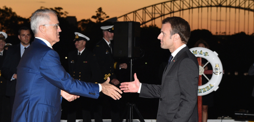 Francouzský prezident Emmanuel Macron (vpravo) a australský premiér Malcolm Turnbull.