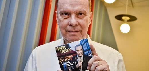 Operní pěvec Štefan Margita na svém šansonovém albu Mapa lásky v titulní písni využil starší záznam hlasu Hany Hegerové. 