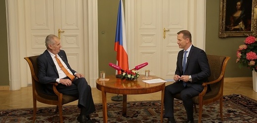Prezident Miloš Zeman v rozhovoru s moderátorem pořadu Jaromírem Soukupem. 