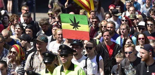 Pochod za legalizaci konopí s názvem Million Marihuana March prošel 5. května Prahou.
