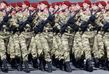 Ruské jednotky pochodují během Vítězného dne ve vojenském průvodu k oslavě 73.let od konce druhé světové války a porážky nacistického Německa v Moskvě v Rusku (9. květen, 2018).