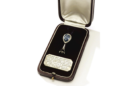 Šestikarátový přírodně modrý diamant vlastnila i španělská královna Alžběta Parmská.