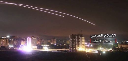 Izraelské nálety na íránské cíle v Sýrii.