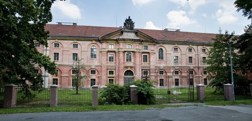 Národní památkový ústav převezme 18. května 2018 do své správy budovu bývalé Invalidovny v pražském Karlíně.