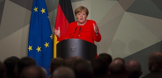Angela Merkelová na setkání vedoucích činitelů bundeswehru v Berlíně.