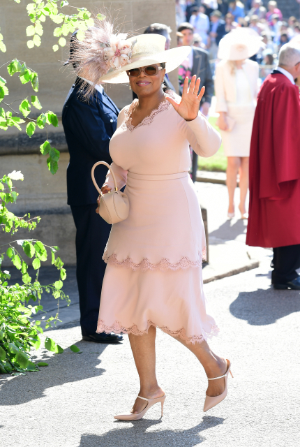 Pozvání přijala i americká moderátorka Oprah Winfrey.