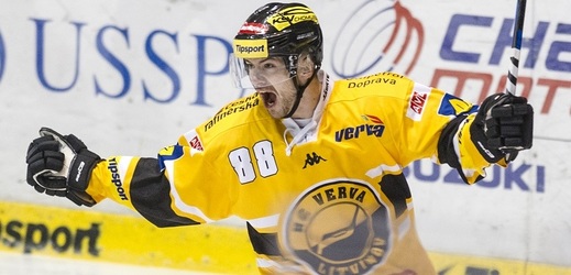 Hokejový Litvínov se rozhodl zareagovat ne neúspěšnou sezonu a přivedl nové hráče, včetně Jakuba Petružálka.