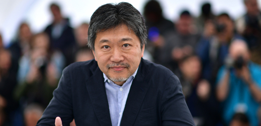 Zlatou palmu v Cannes získal japonský film Zloději z obchodů režiséra Hirokazua Kore'edy.
