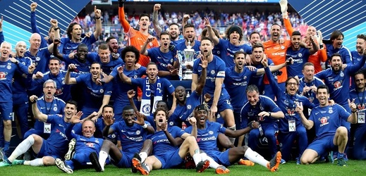 Chelsea se raduje ze zisku anglického poháru.