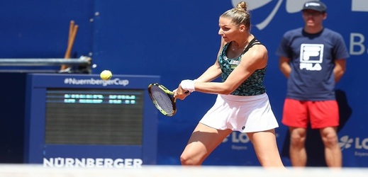 Česká tenistka překvapila na turnaji v Norimberku nasazenou dvojku Julii Görgesovou a postoupila do druhého kola.