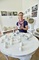 Ludmila Šenkyříková se svou kolekcí keramiky a porcelánu.