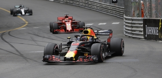 Ricciardo opanoval Velkou cenu Monaka. 