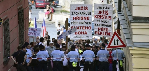 Momentka ze sobotního protestu v Brně.
