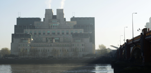 Sídlo britské tajné služby MI6.