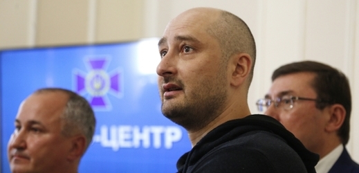 Ruský opoziční novinář Arkadij Babčenko.