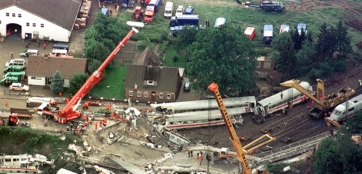 Eschede - největší železniční neštěstí v poválečném Německu.