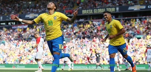 Brazilský útočník Neymar se uvedl při svém návratu na fotbalové trávníky brankou.