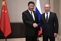  Si Ťin-pching (vlevo) a Vladimir Putin (vpravo). 