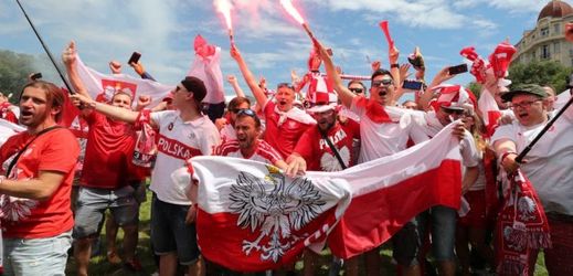 Polští fanoušci se do Ruska chystají v hojném počtu.