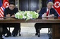 Trump a Kim podepsali historický dokument. KLDR se má zbavit jaderných zbraní.