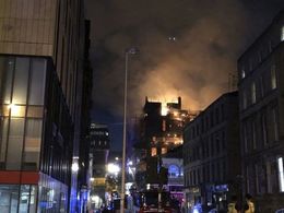 Požár historické budovy Mackintosh Building.