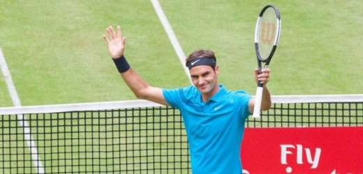 Tenista Roger Federer začal na turnaji v Halle výhrou. 