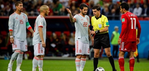 V utkání mezi Španělskem a Íránem došlo k několika úsměvným momentům.