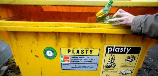 Kontejner na plastový odpad.