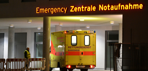 Dvacet zraněných záchranáři převezli do nemocnic (ilustrační foto).