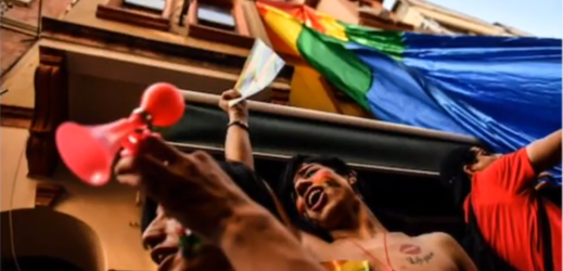 Istanbul Pride Parade rozehnali policisté.