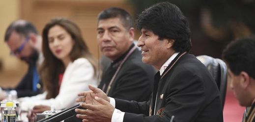 Bolivijský prezident Morales podstoupil operaci nádoru.
