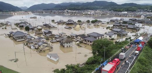 Zaplavené japonské město Kurashiki.