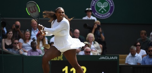 Serena Williamsová v úspěšném semifinále na Wimbledonu.