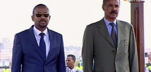 Zleva etiopský premiér Abiy Ahmed a eritrejský prezident Isajas Afewerki.