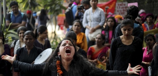 Ženy v ulicích Indie. 