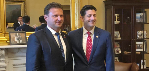 Předseda Poslanecké sněmovny ČR Radek Vondráček (vlevo) se setkal s předsedou Sněmovny reprezentantů USA Paulem Ryanem (vpravo)