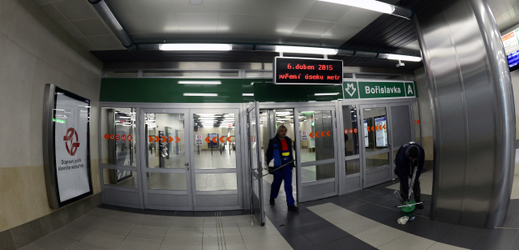Stanice metra Bořislavka.