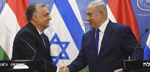 Maďarský premiér Viktor Orbán (vlevo) a jeho izraelský protějšek Benjamin Netanjahu.