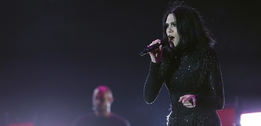 Populární zpěvačku Jessie J si mohli užít i neslyšící fanoušci.