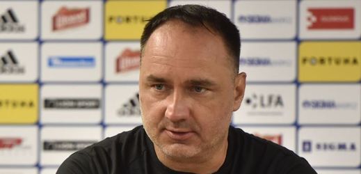 Trenér fotbalové Slavie Jindřich Trpišovský. 