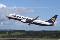 Evropské komisi si stěžují hned čtyři společnosti. Jednou z nich je Ryanair.