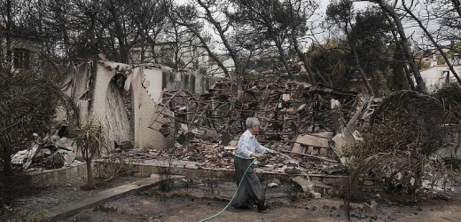 Řecko počítá škody po ohromném požáru.