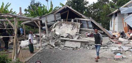 Zemětřesení v Indonésii.