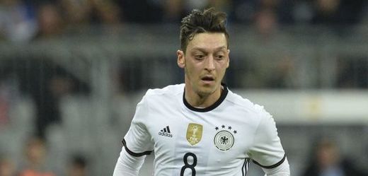 Německý fotbalový reprezentant tureckého původu Mesuta Özil.