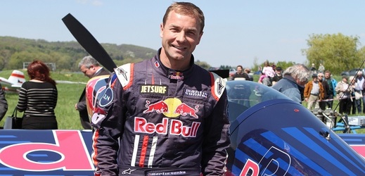 Martin Šonka je po polovině závodu Red Bull Air Race na třetí příčce, ale chce bojovat o titul.