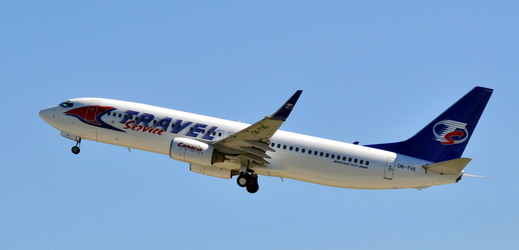 Boeing 737 společnosti Travel Service.